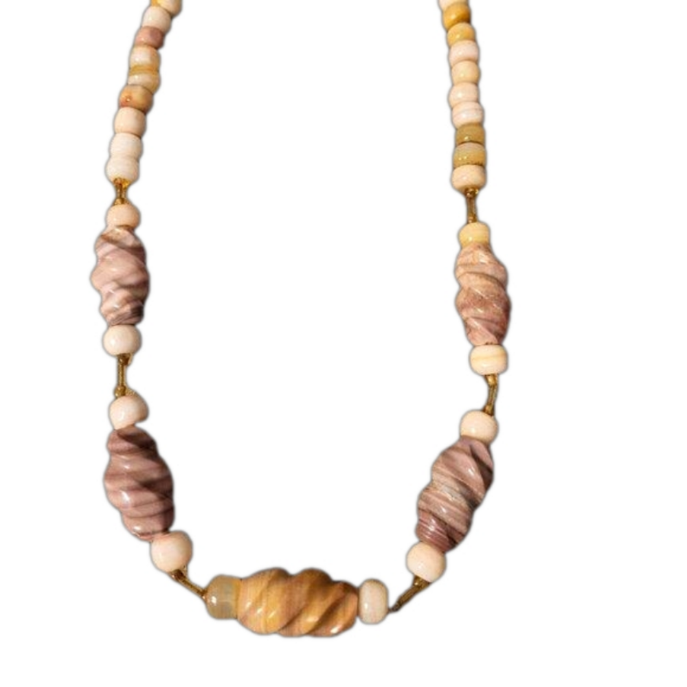 Retro/Vintage Stone Bead Necklace, NWOT